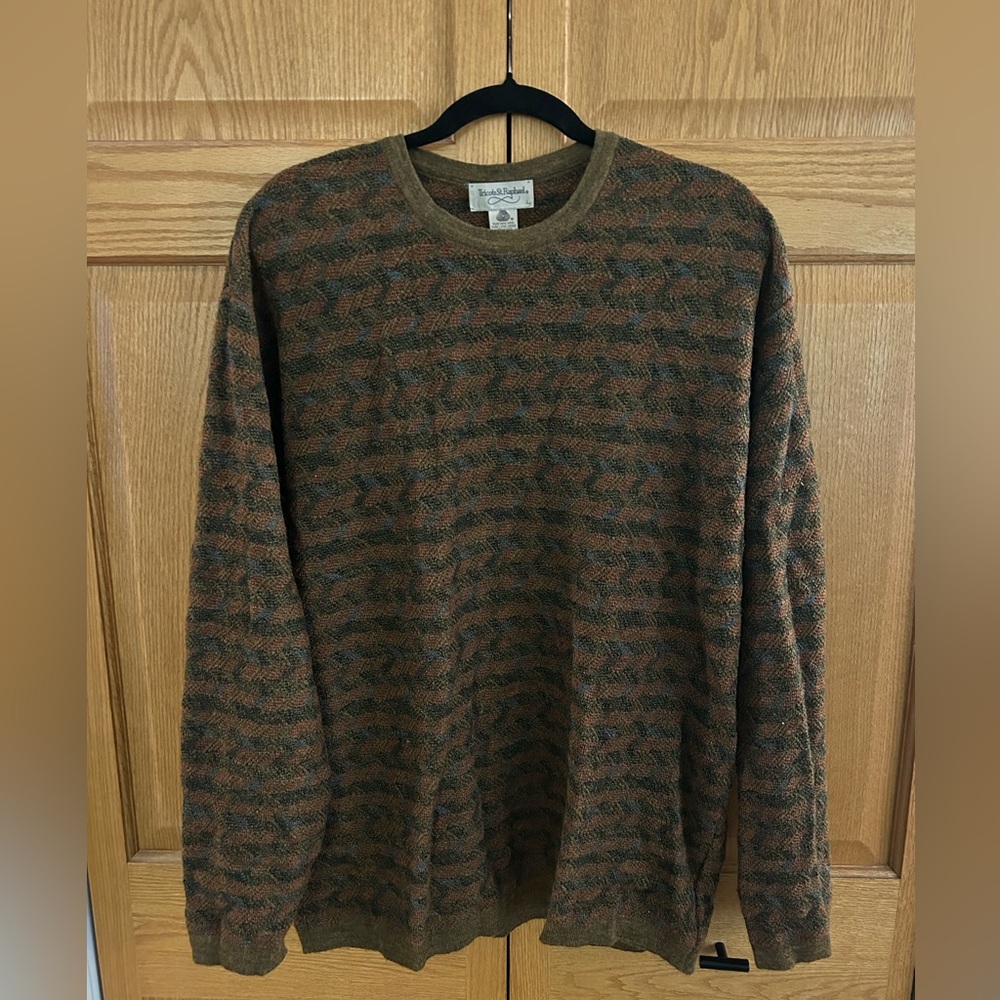 Men’s sweater